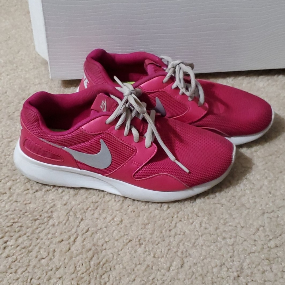 kaishi running sneaker